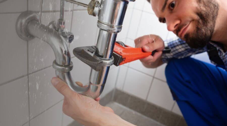 Expert burst pipe repair services in Gothenburg, NE